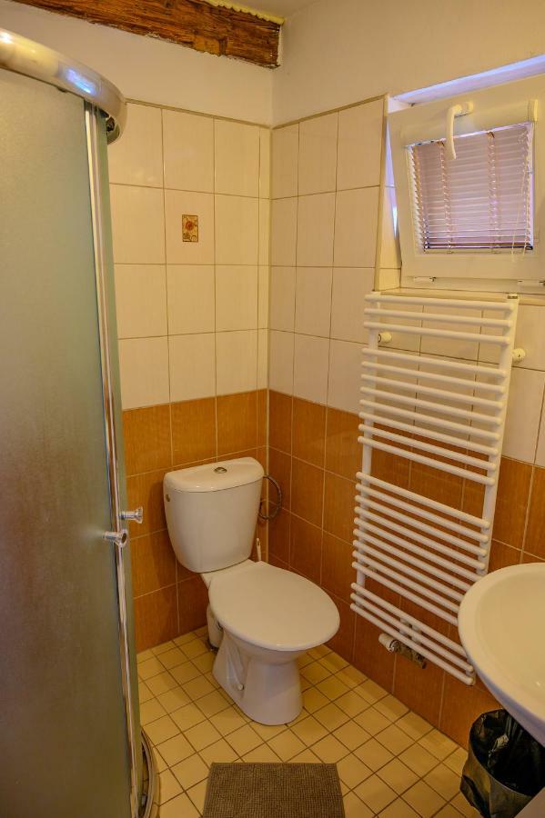 Penzion Tyra Trinec Buitenkant foto